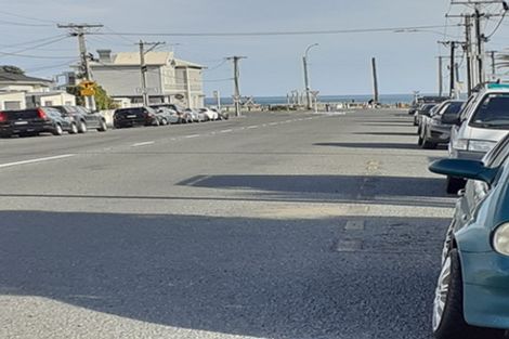 Photo of property in 1/192 Onepu Road, Lyall Bay, Wellington, 6022