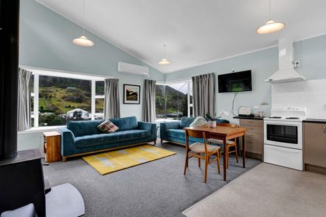 Photo of property in 8 Tainui Street, Mokau, 4376