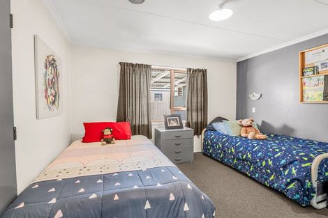 Photo of property in 122 Tremaine Avenue, Westbrook, Palmerston North, 4412