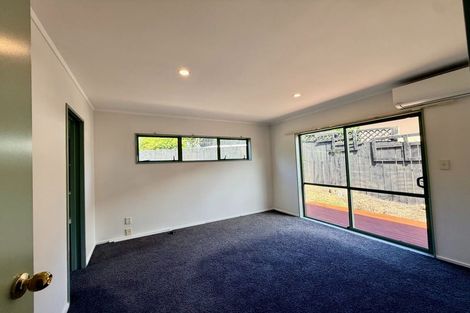 Photo of property in 81a Golf Road, New Lynn, Auckland, 0600
