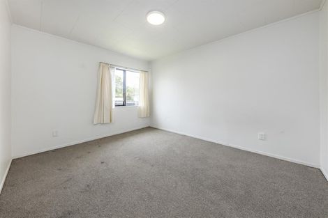 Photo of property in 3/13 Kirklow Place, Goodwood Heights, Auckland, 2105