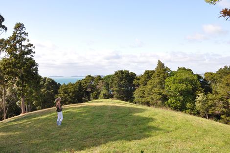 Photo of property in 5 Kookaburra Drive, Tawharanui Peninsula, Warkworth, 0986