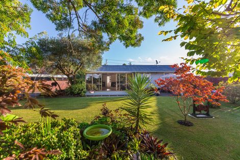Photo of property in 40 Woodglen Road, Glen Eden, Auckland, 0602