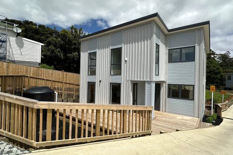 Photo of property in 60 Tiri Tiri Road, Birkdale, Auckland, 0626