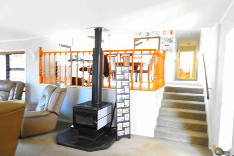 Photo of property in 29 Cairngorm Place, Highland Park, Auckland, 2010