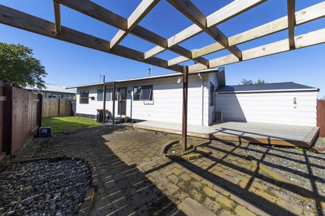 Photo of property in 31 Peter Hall Drive, Kelvin Grove, Palmerston North, 4414