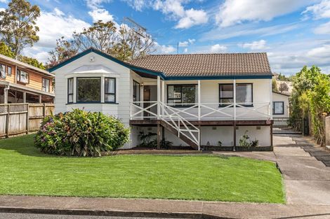 Photo of property in 50 Athena Drive, Totara Vale, Auckland, 0629