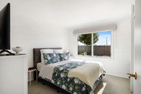 Photo of property in 83 Brookvale Road, Havelock North, 4130