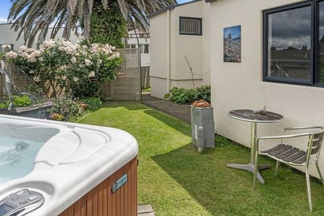 Photo of property in 2/20 Fifth Avenue, Tauranga, 3110