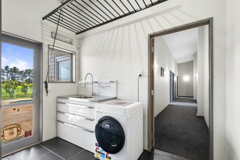 Photo of property in 15a Stewart Road, Sanson, Palmerston North, 4479