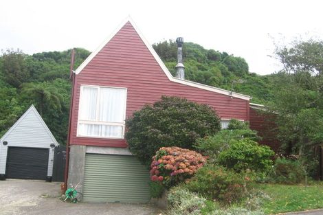Photo of property in 31 Amapur Drive, Khandallah, Wellington, 6035