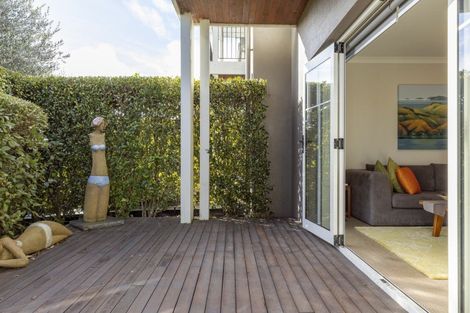 Photo of property in 47 Chateau Crescent, Rangatira Park, Taupo, 3330