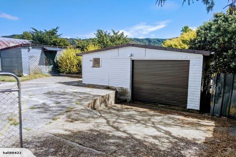 Photo of property in 152 Main Road, Wainuiomata, Lower Hutt, 5014