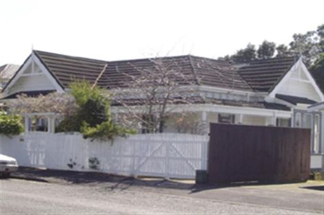 Photo of property in 107 Liardet Street, New Plymouth, 4310