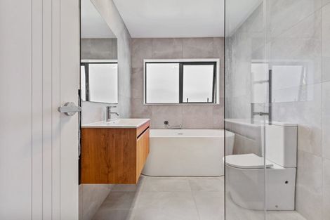 Photo of property in 12 Cirrus Way, Ranui, Auckland, 0612