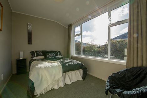 Photo of property in 6 Shirldale Place, Avonhead, Christchurch, 8042