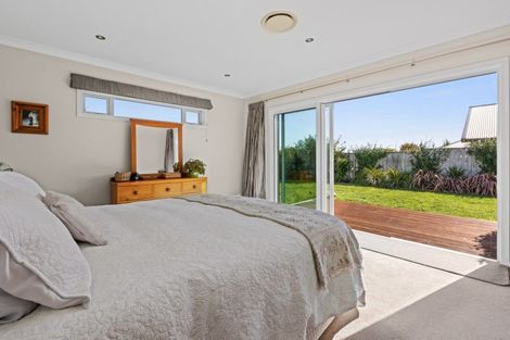 Photo of property in 111 Arataki Road, Havelock North, 4130