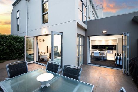 Photo of property in 28 Rhodes Street, Merivale, Christchurch, 8014