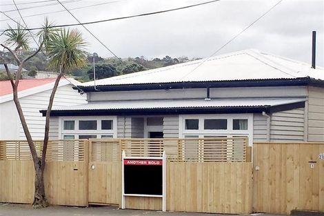 Photo of property in 2 Luxford Street, Berhampore, Wellington, 6023