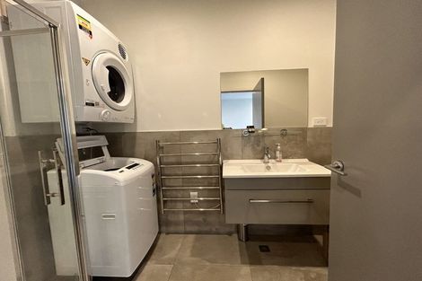 Photo of property in Wyndham Gardens Apartments, 30 Red Oaks Drive, Frankton, Queenstown, 9300