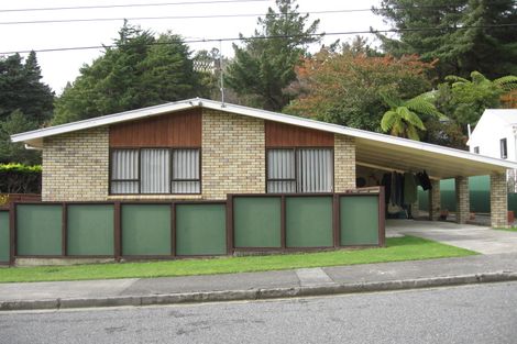 Photo of property in 8a Kereru Grove, Stokes Valley, Lower Hutt, 5019