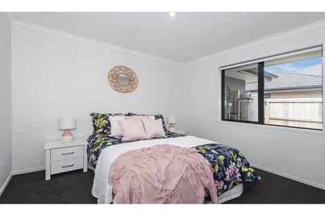 Photo of property in 25 Lake Drive, Tikipunga, Whangarei, 0112