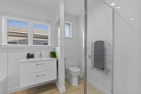 Photo of property in 5 Croziers Road, St Albans, Christchurch, 8052