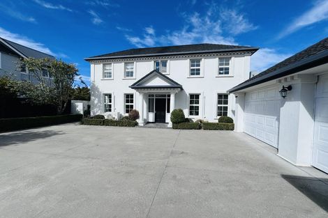 Photo of property in 12 Snowdon Road, Fendalton, Christchurch, 8052