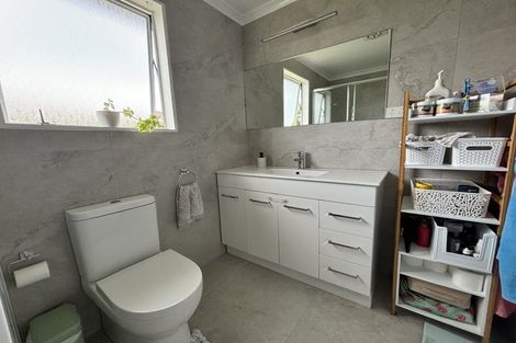 Photo of property in 17 Elisa Lane, Ranui, Auckland, 0612