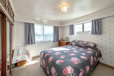 Photo of property in 42 Rhodes Street, Carterton, 5713