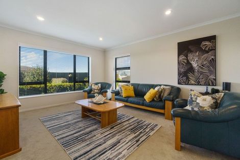 Photo of property in 8 Laylin Place, Pukekohe, 2120