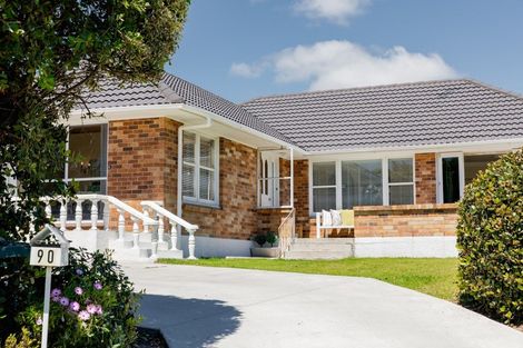 Photo of property in 90 Oceanview Road, Mount Maunganui, 3116