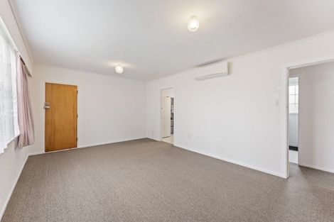 Photo of property in 1/95 Whites Line East, Waiwhetu, Lower Hutt, 5010