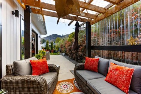 Photo of property in 21 Little Maude Drive, Lake Hawea, Wanaka, 9382