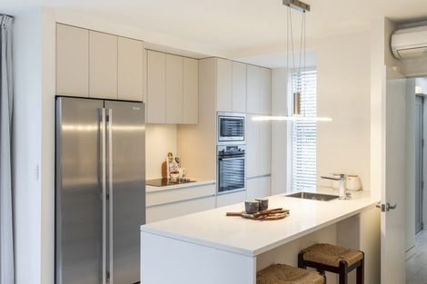 Photo of property in 3/99 Aikmans Road, Merivale, Christchurch, 8014