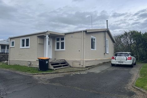 Photo of property in 23 Perrin Place, Kelvin Grove, Palmerston North, 4414