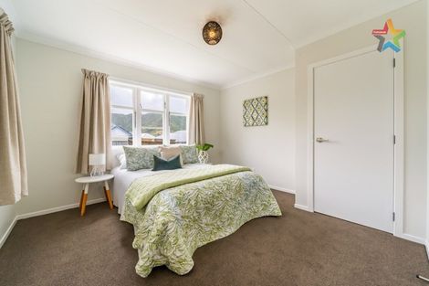 Photo of property in 110b Wellington Road, Wainuiomata, Lower Hutt, 5014