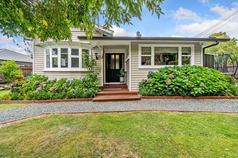 Photo of property in 77 Ward Street, Wallaceville, Upper Hutt, 5018