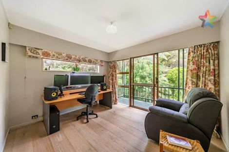 Photo of property in 128a Manuka Street, Stokes Valley, Lower Hutt, 5019