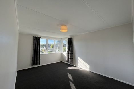 Photo of property in 50a Glenpark Avenue, Frankleigh Park, New Plymouth, 4310