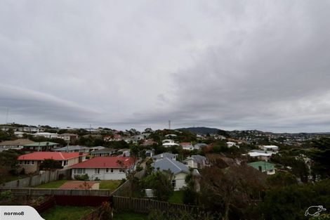 Photo of property in 15 Baylands Drive, Newlands, Wellington, 6037