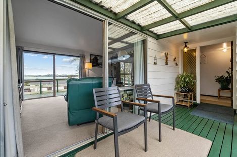 Photo of property in 37 West View Crescent, Onerahi, Whangarei, 0110
