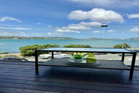 Photo of property in Patent 326 Apartments, 214s/326 Evans Bay Parade, Hataitai, Wellington, 6021