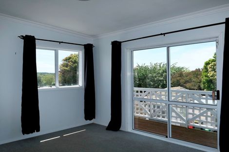 Photo of property in 166 Queen Street West, Levin, 5510