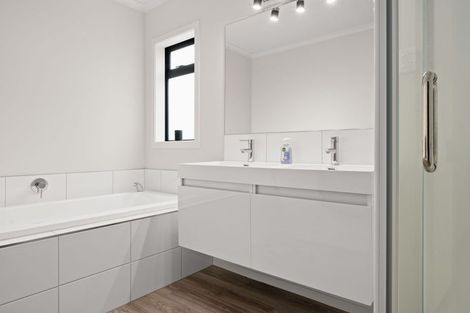 Photo of property in 2 Probert Crescent, Chartwell, Hamilton, 3210
