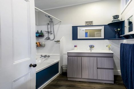 Photo of property in 36 Cloten Road, Stratford, 4332