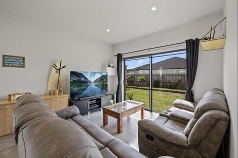 Photo of property in 30 Marram Place, Mangawhai Heads, Mangawhai, 0505