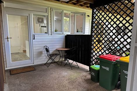 Photo of property in 11 Roberts Road, Glenfield, Auckland, 0629