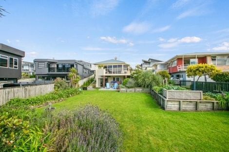 Photo of property in 21b Hamblyn Street, Strandon, New Plymouth, 4312