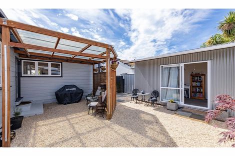 Photo of property in 282 Wainoni Road, Avondale, Christchurch, 8061